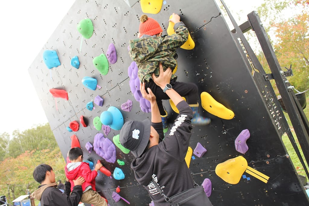 aaec2dd133a844ea6f7780afd8018b4b-1024x683 ボルダリング体験会・指導会